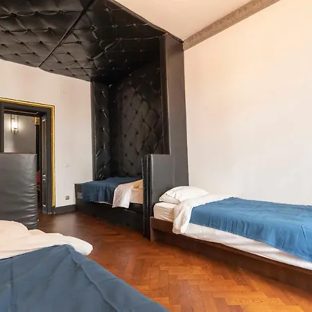 Mega Loft Apartment *