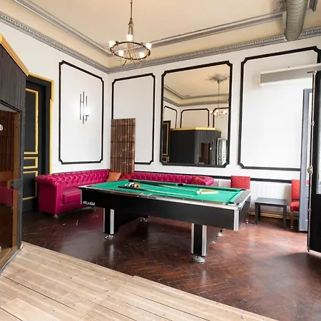 Mega Loft *